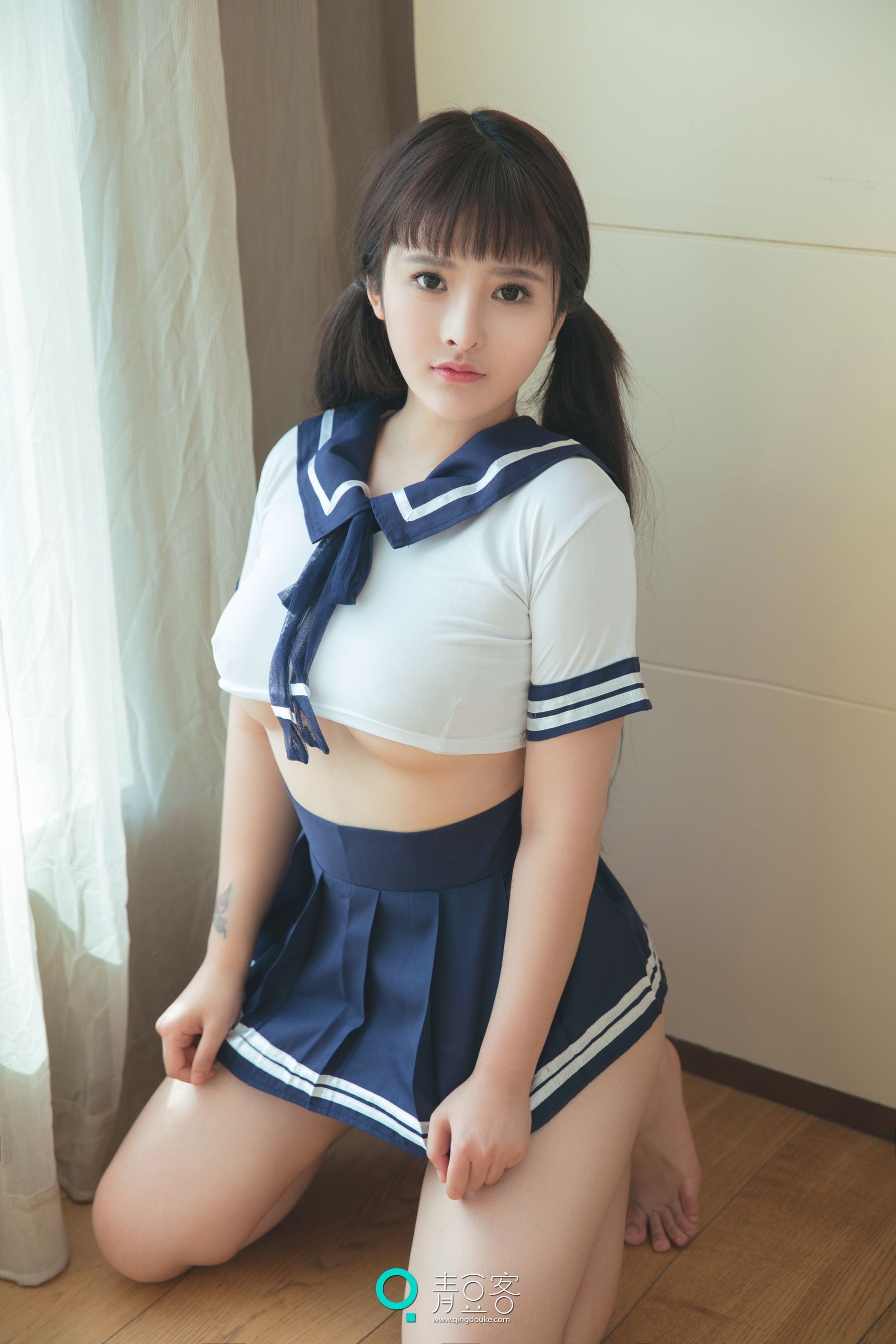 杨漫妮《性感大胸少女》 [青豆客] 写真集