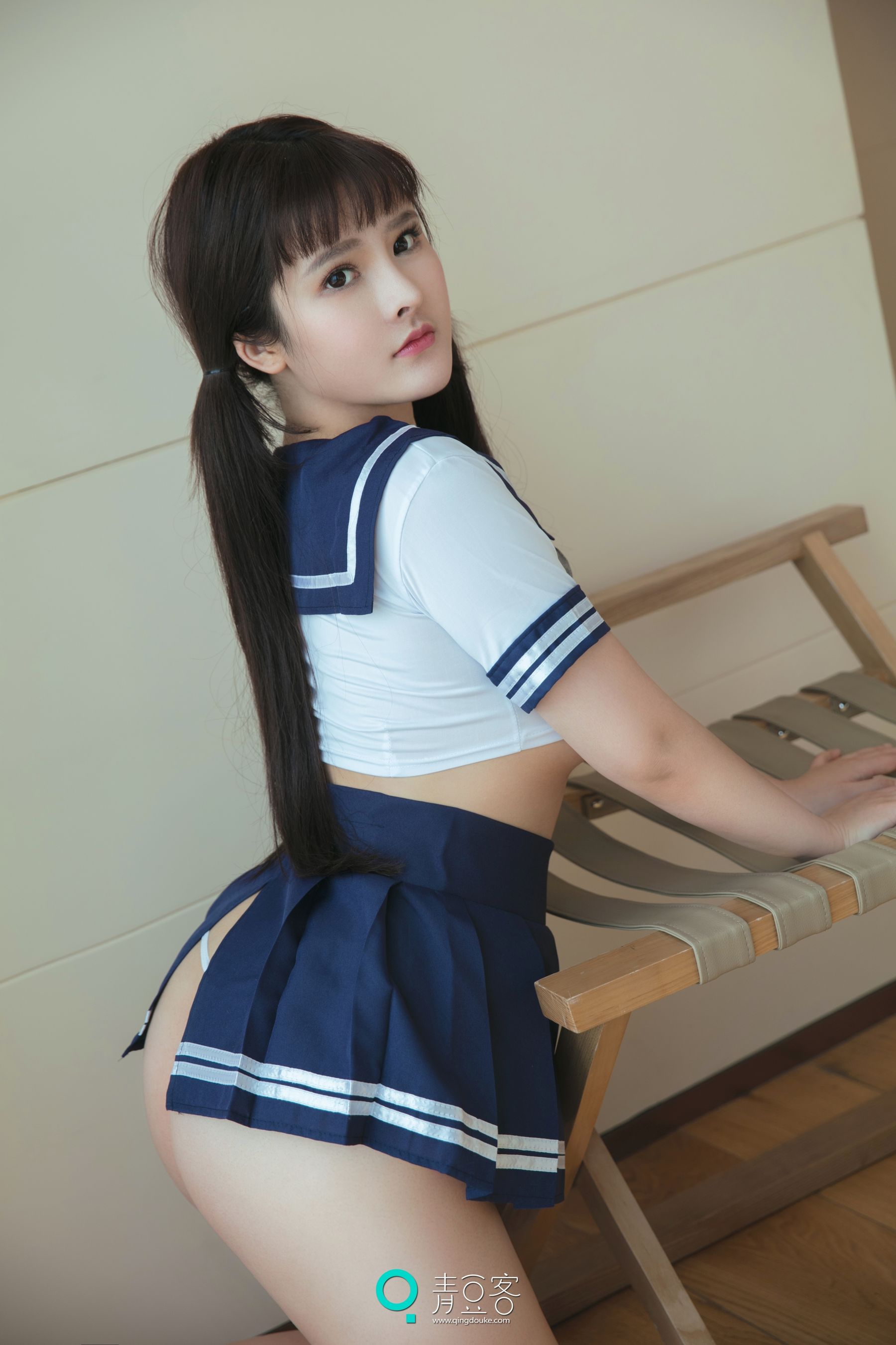 杨漫妮《性感大胸少女》 [青豆客] 写真集