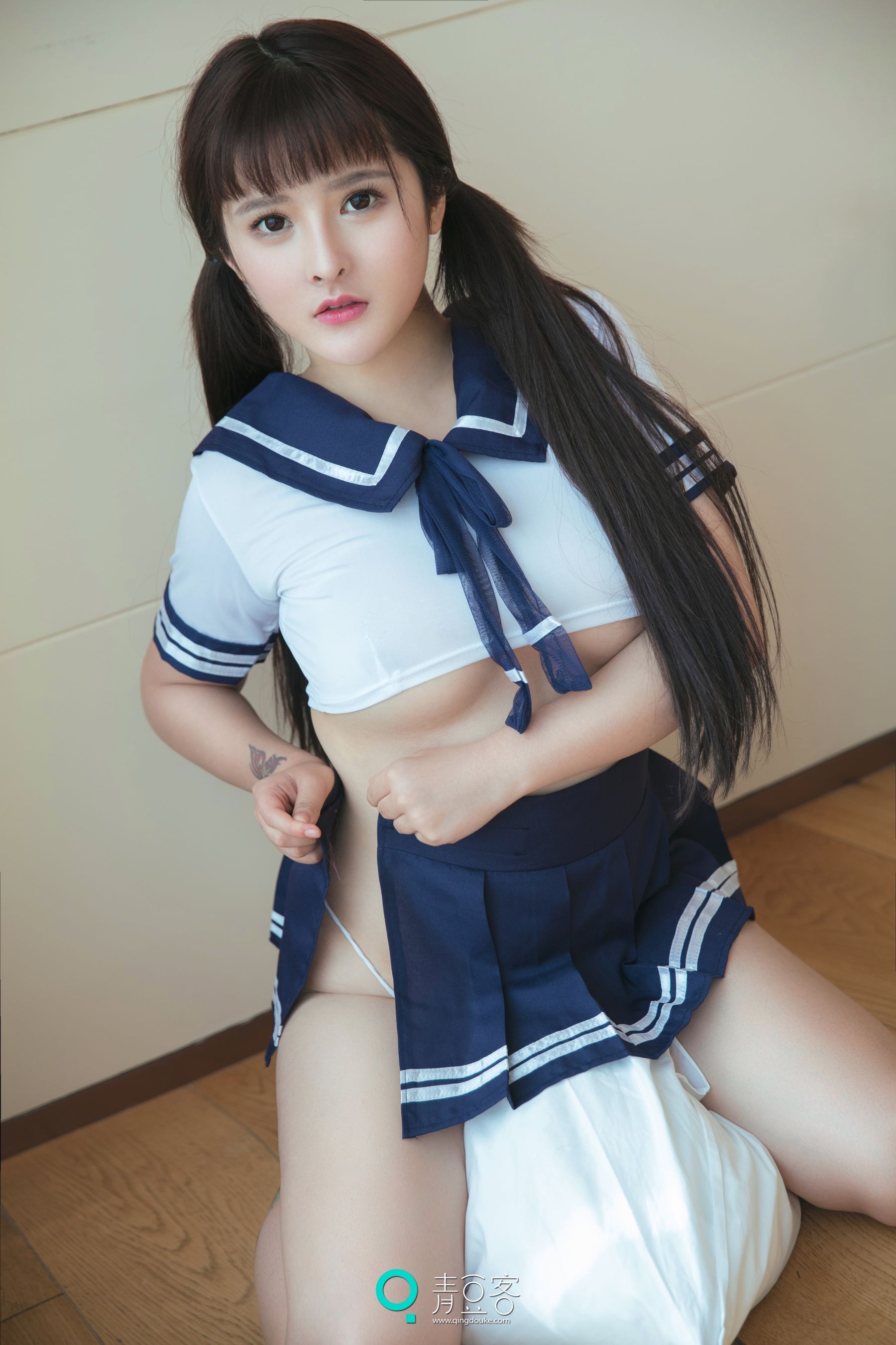 杨漫妮《性感大胸少女》 [青豆客] 写真集