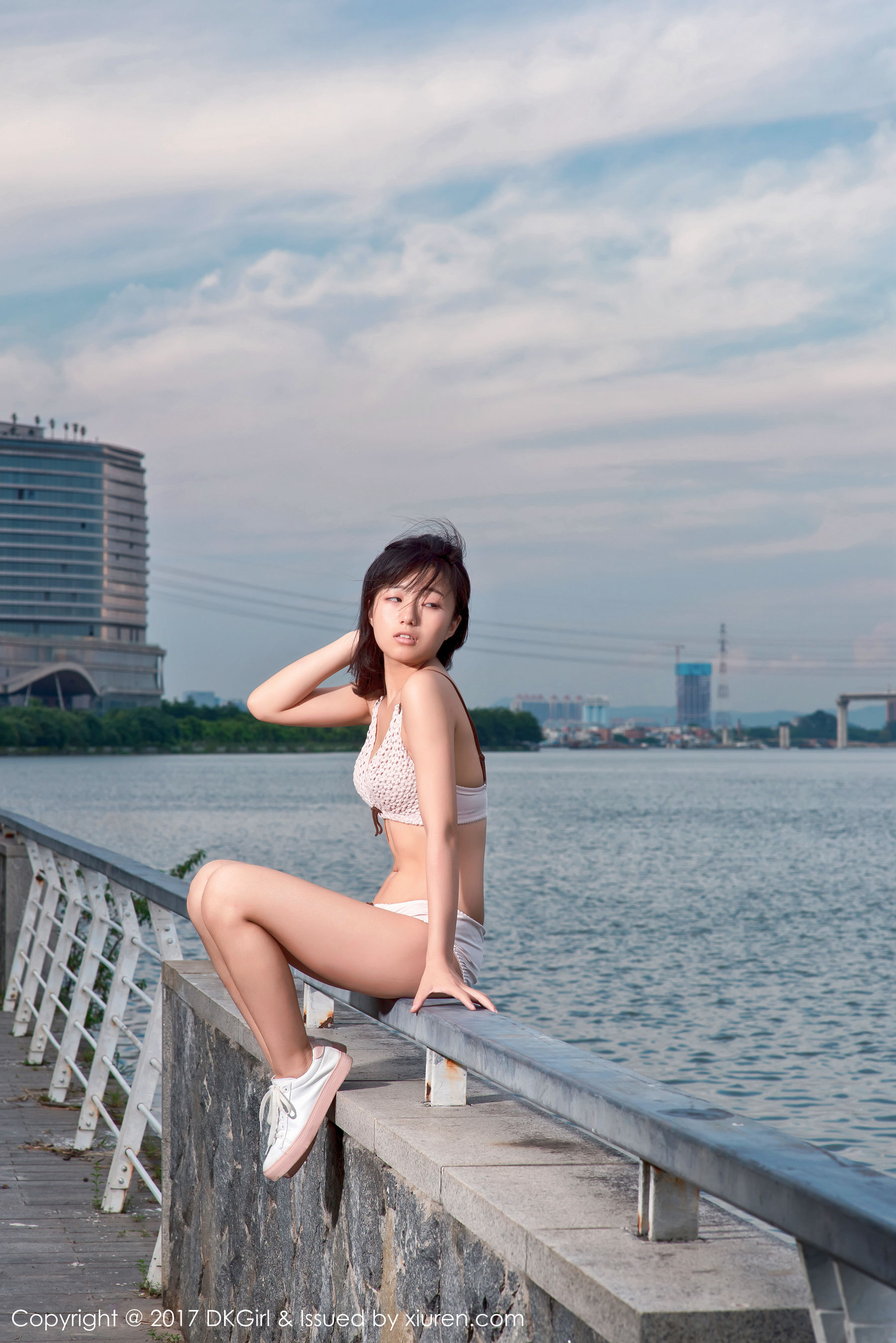 仓井优香《童颜美乳，日系清纯少女，户外露出》 [御女郎DKGirl] Vol.039 写真集