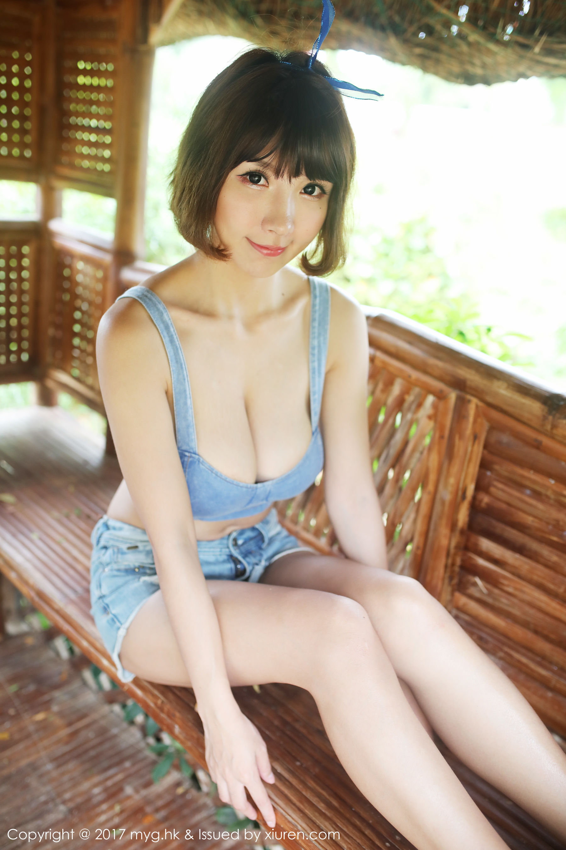 晓茜sunny《无内裤牛仔内衣+性感比基尼》 [美媛馆MyGirl] Vol.262 写真集